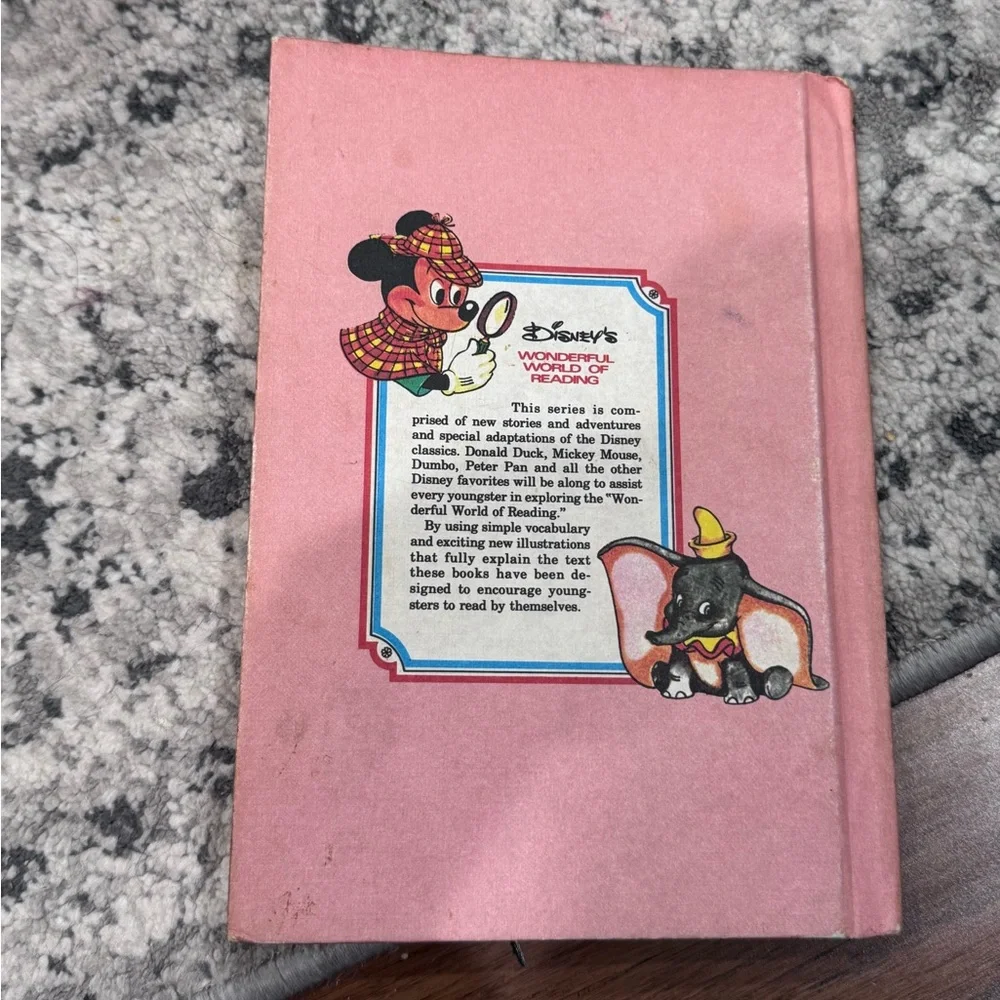 Walt Disney's ‘Cinderella’ part of the Disney's Wonderful World of Reading Books